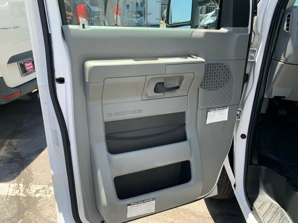 2013 Ford Econoline Commercial Cutaway E-450 Super Duty 158" DRW ECONOLINE COMMERCIAL CUTAWAY - 22849207 - 53