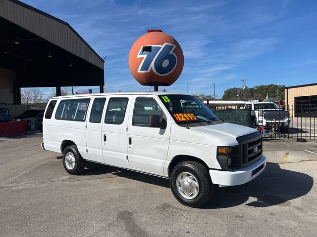 2013 Ford Econoline Wagon E-350 Super Duty Ext XL - 22952921 - 0