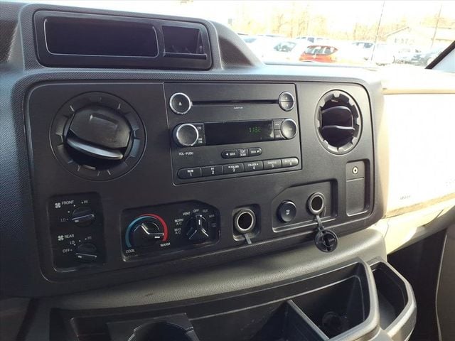 2013 Ford Econoline Wagon E-350 Super Duty Ext XLT - 22956331 - 10