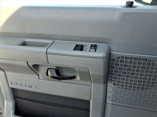 2013 Ford Econoline Wagon E-350 Super Duty Ext XLT - 22956331 - 13