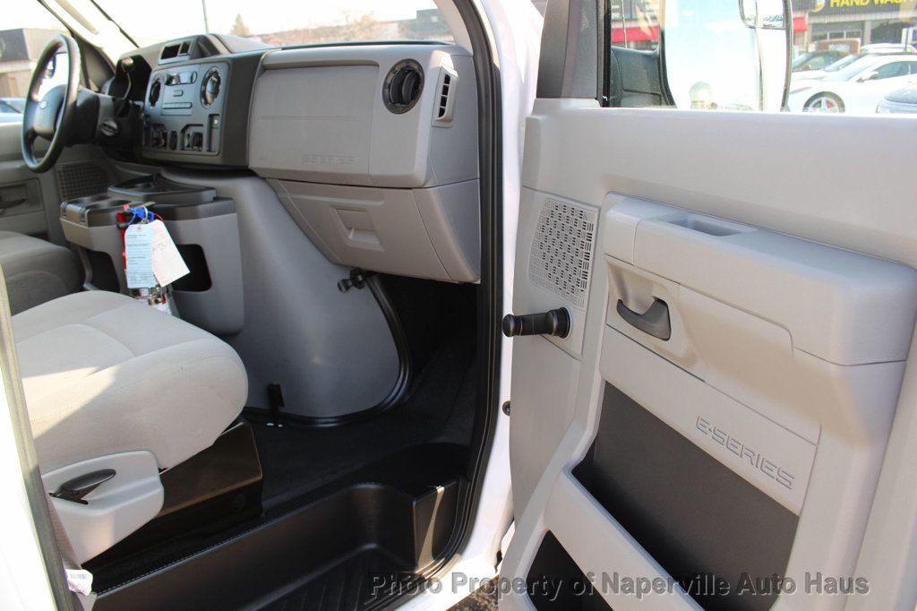 2013 FORD E-350 - Image 16