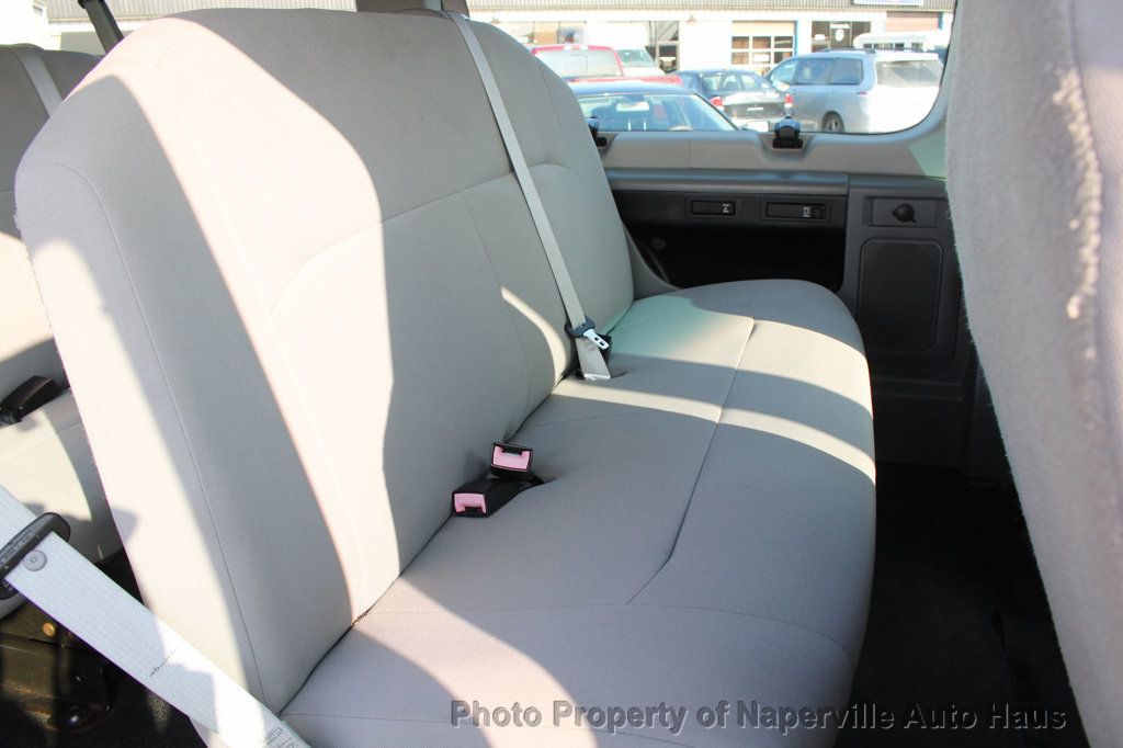 2013 FORD E-350 - Image 20
