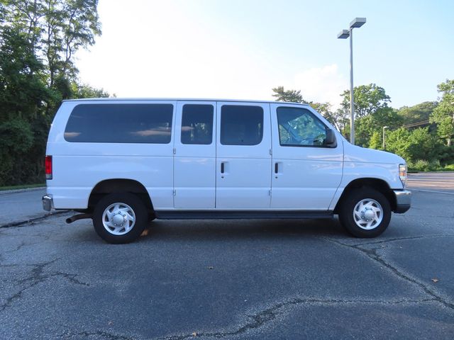 2013 Ford Econoline Wagon E-350 Super Duty XLT - 23059139 - 16