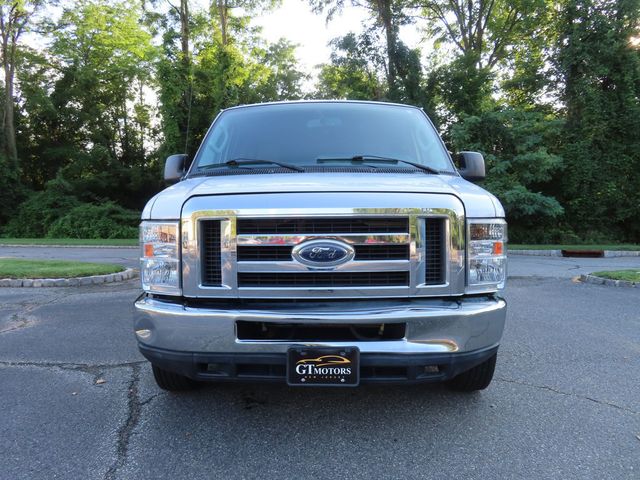2013 Ford Econoline Wagon E-350 Super Duty XLT - 23059139 - 1