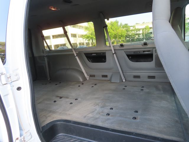 2013 Ford Econoline Wagon E-350 Super Duty XLT - 23059139 - 25