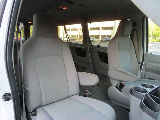 2013 Ford Econoline Wagon E-350 Super Duty XLT - 23059139 - 29