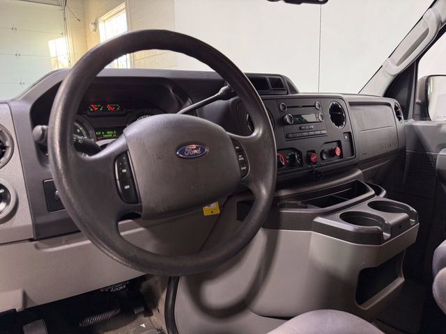 2013 Ford Econoline Wagon E-350 Super Duty XLT - 23101778 - 9