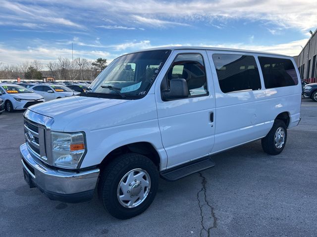 2013 Ford Econoline Wagon E-350 Super Duty XLT - 22970990 - 2