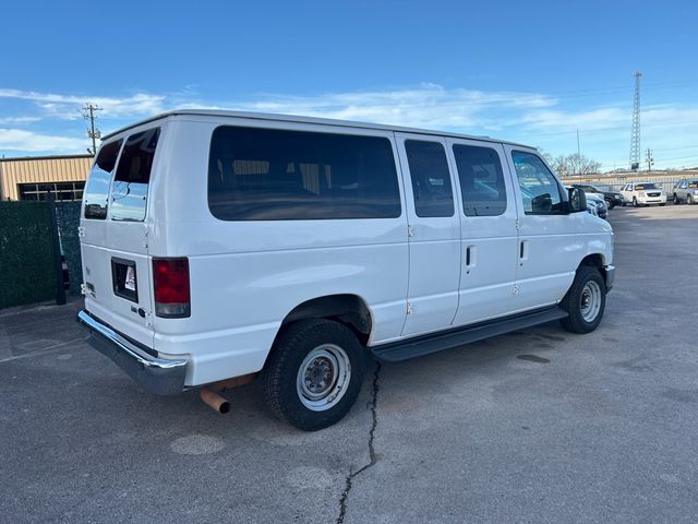 2013 Ford Econoline Wagon E-350 Super Duty XLT - 22970990 - 3