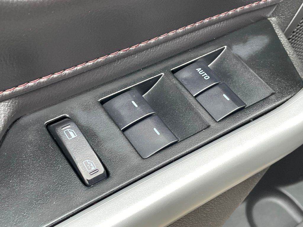 2013 Ford Edge 4dr SEL FWD - 22963350 - 15