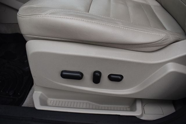 2013 Ford Escape 4WD 4dr SEL - 22969977 - 9