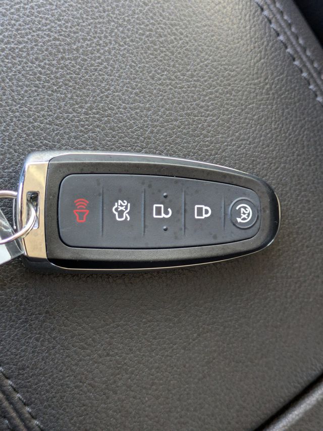 2013 Ford Escape 4WD 4dr SEL - 22983472 - 30