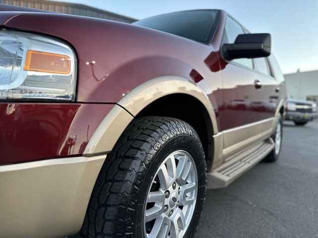 2013 Ford Expedition XLT 4x2 4dr SUV - 22844928 - 30