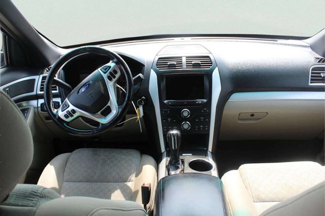 2013 Ford Explorer 4WD 4dr XLT - 23011261 - 4