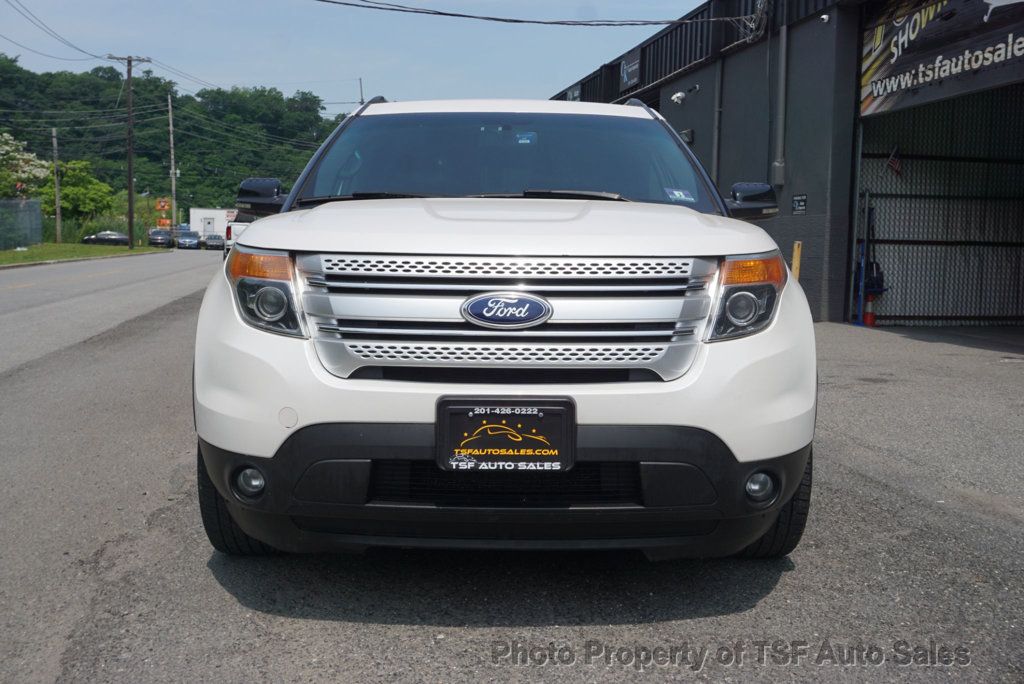2013 Ford Explorer XLT photo 2