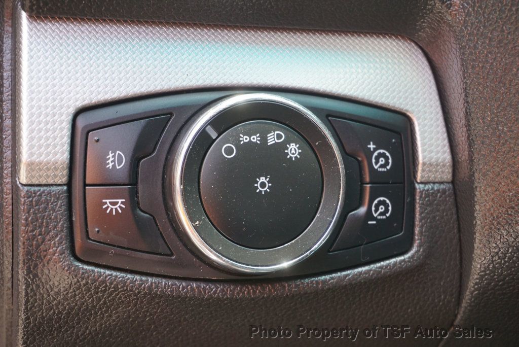 2013 Ford Explorer 4WD 4dr XLT - 22864416 - 32