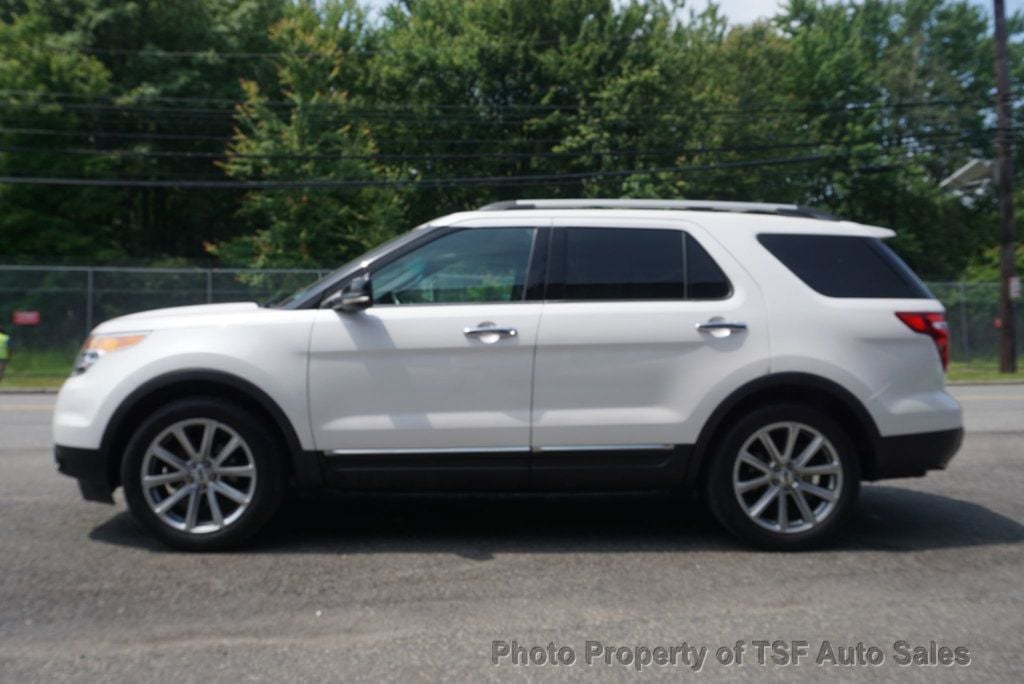 2013 Ford Explorer XLT photo 4