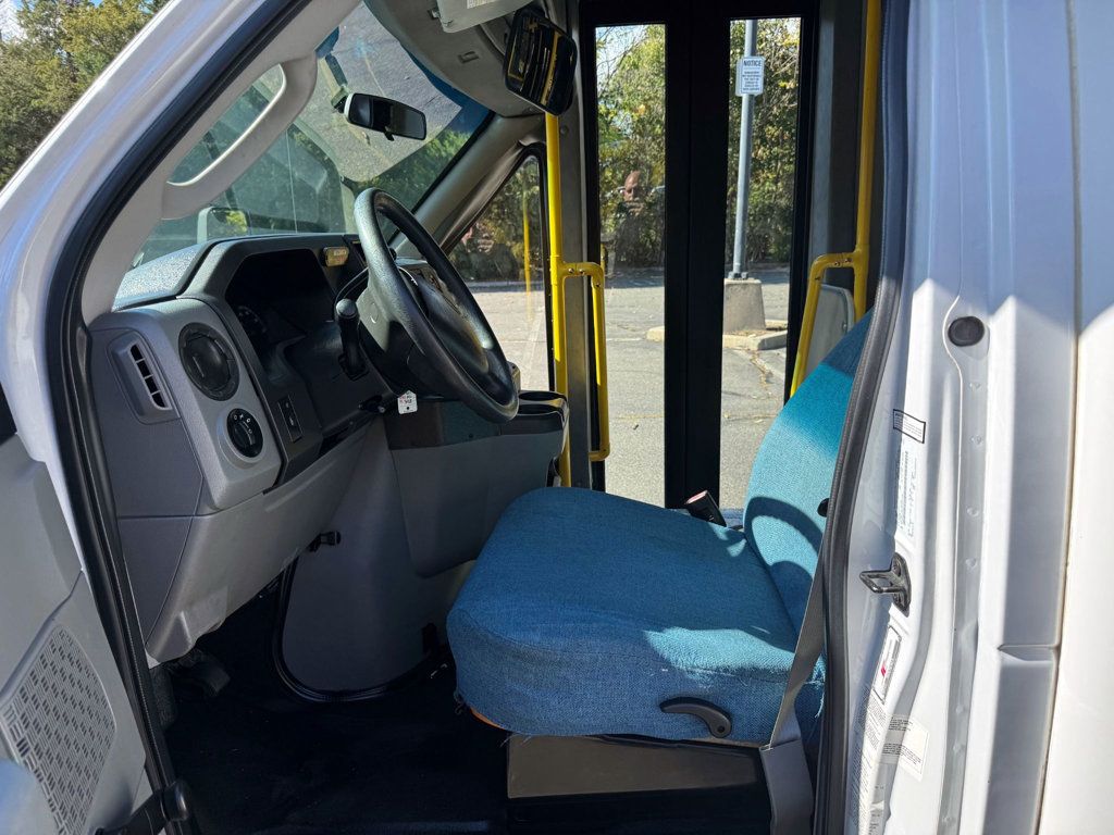 2013 Ford E-350 Non-CDL Wheelchair Shuttle Bus For Adults Seniors Church & Medical Transportation - 22922061 - 22