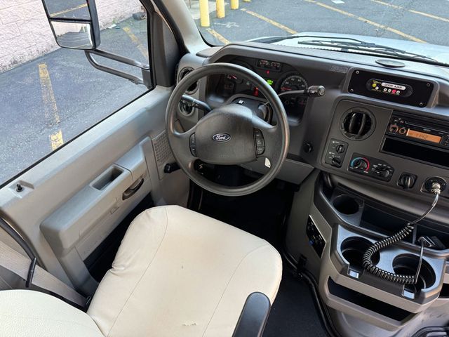 2013 Ford E-350 Non-CDL Wheelchair Shuttle Bus For Tours Charters Churches & Handicap Transportation - 22914041 - 22
