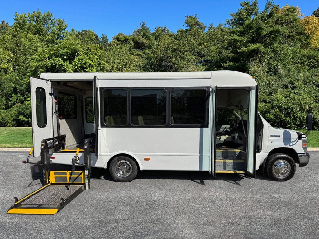 2013 Ford E-350 Non-CDL Wheelchair Shuttle Bus For Tours Charters Churches & Handicap Transportation - 22914041 - 4