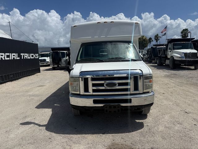 2013 Ford E-450 12 Passenger Shuttle Bus  - 23064756 - 6