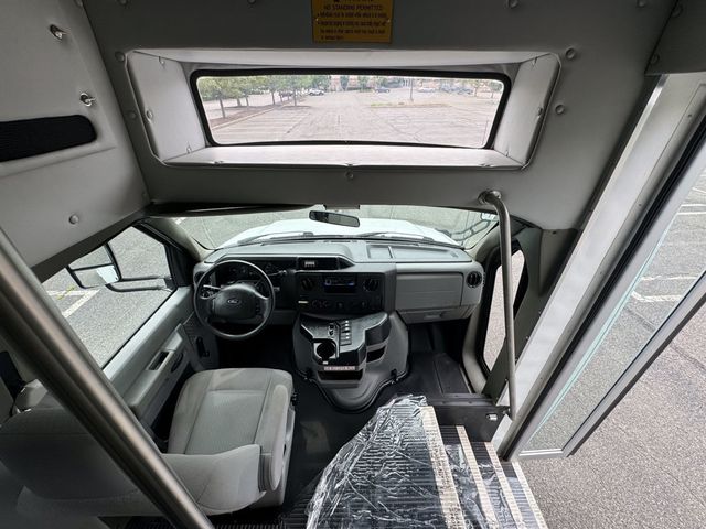 2013 Ford E-450 7 Wheelchair Shuttle Bus For Sale For Adults Medical Transport Mobility ADA Handicapped - 23037769 - 21