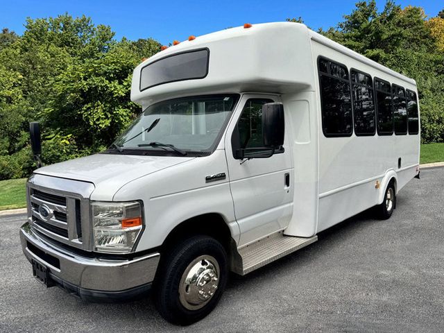 2013 Ford E-450 7 Wheelchair Shuttle Bus For Sale For Adults Medical Transport Mobility ADA Handicapped - 23037769 - 2