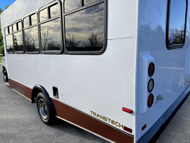 2013 Ford E-450 Cutaway Non-CDL Wheelchair Shuttle Bus For Church Senior Tour Charter & Adult Mobility - 22925898 - 10