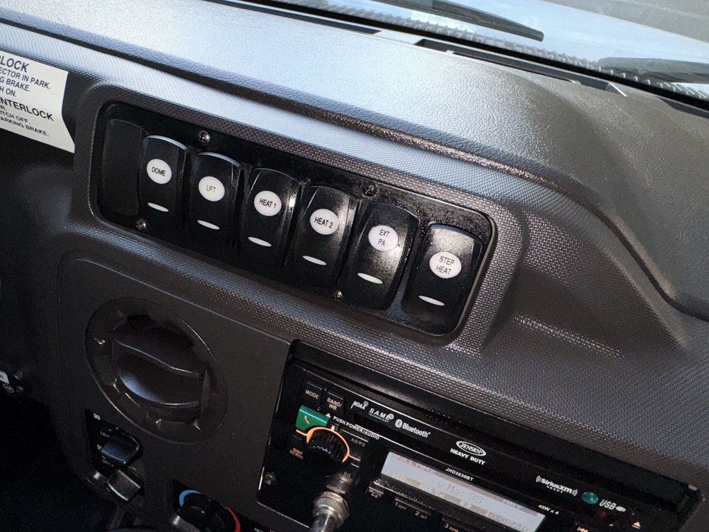 2013 Ford E-450 Cutaway Non-CDL Wheelchair Shuttle Bus For Church Senior Tour Charter & Adult Mobility - 22925898 - 31