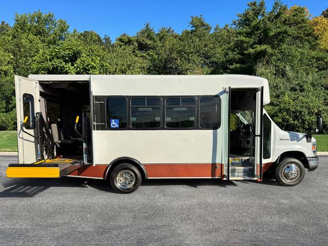 2013 Ford E-450 Cutaway Non-CDL Wheelchair Shuttle Bus For Church Senior Tour Charter & Adult Mobility - 22925898 - 4