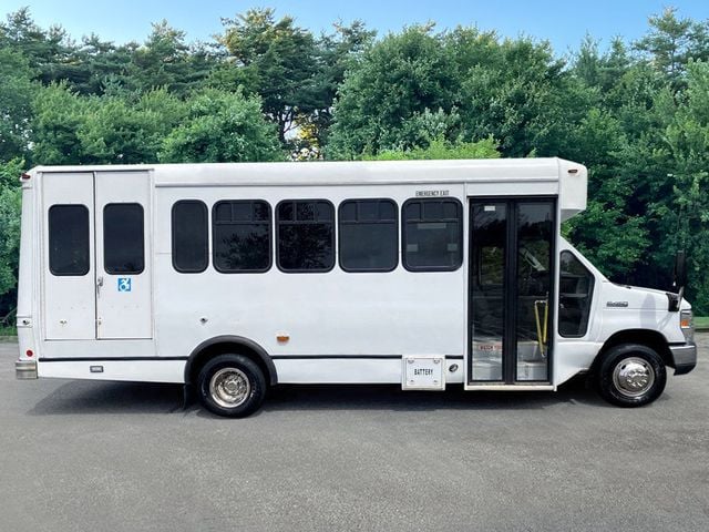 2013 Ford E-450 Non-CDL Wheelchair Shuttle Bus For Sale For Adults Seniors Medical Transport Handicapped - 22380899 - 1