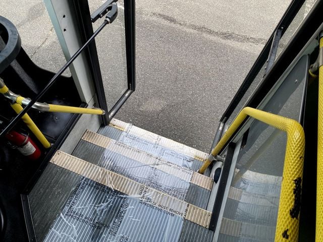 2013 Ford E-450 Non-CDL Wheelchair Shuttle Bus For Sale For Adults Seniors Medical Transport Handicapped - 22380899 - 24