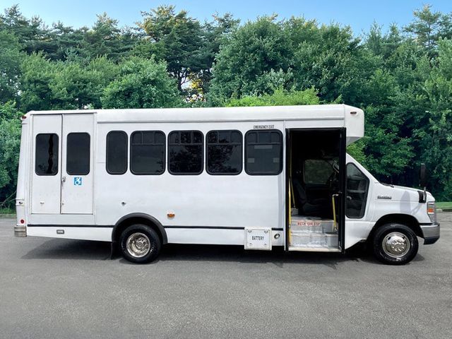 2013 Ford E-450 Non-CDL Wheelchair Shuttle Bus For Sale For Adults Seniors Medical Transport Handicapped - 22380899 - 2
