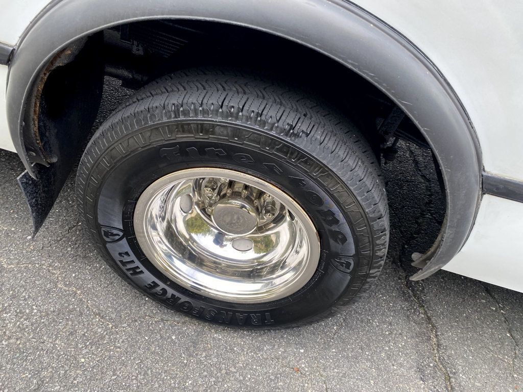 2013 Ford E-450 Non-CDL Wheelchair Shuttle Bus For Sale For Adults Seniors Medical Transport Handicapped - 22380899 - 40