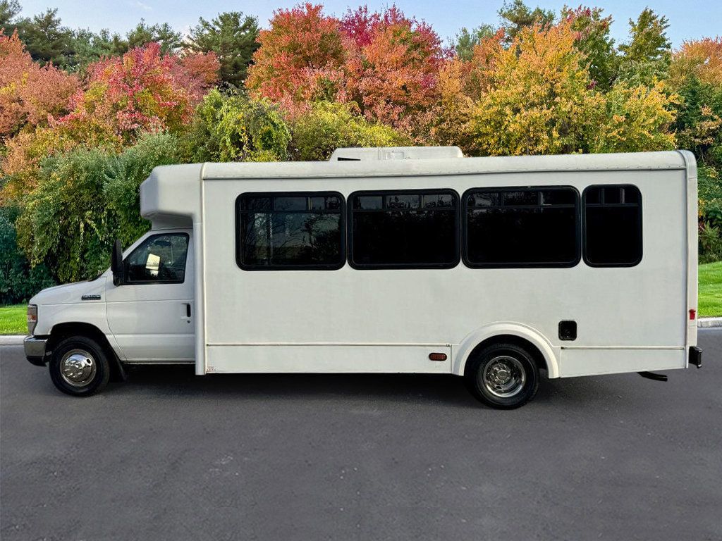 2013 Ford E-450 Shuttle Bus w/Wheelchair Lift For Adults Seniors Church Wheelchair Access Transport - 22618842 - 13