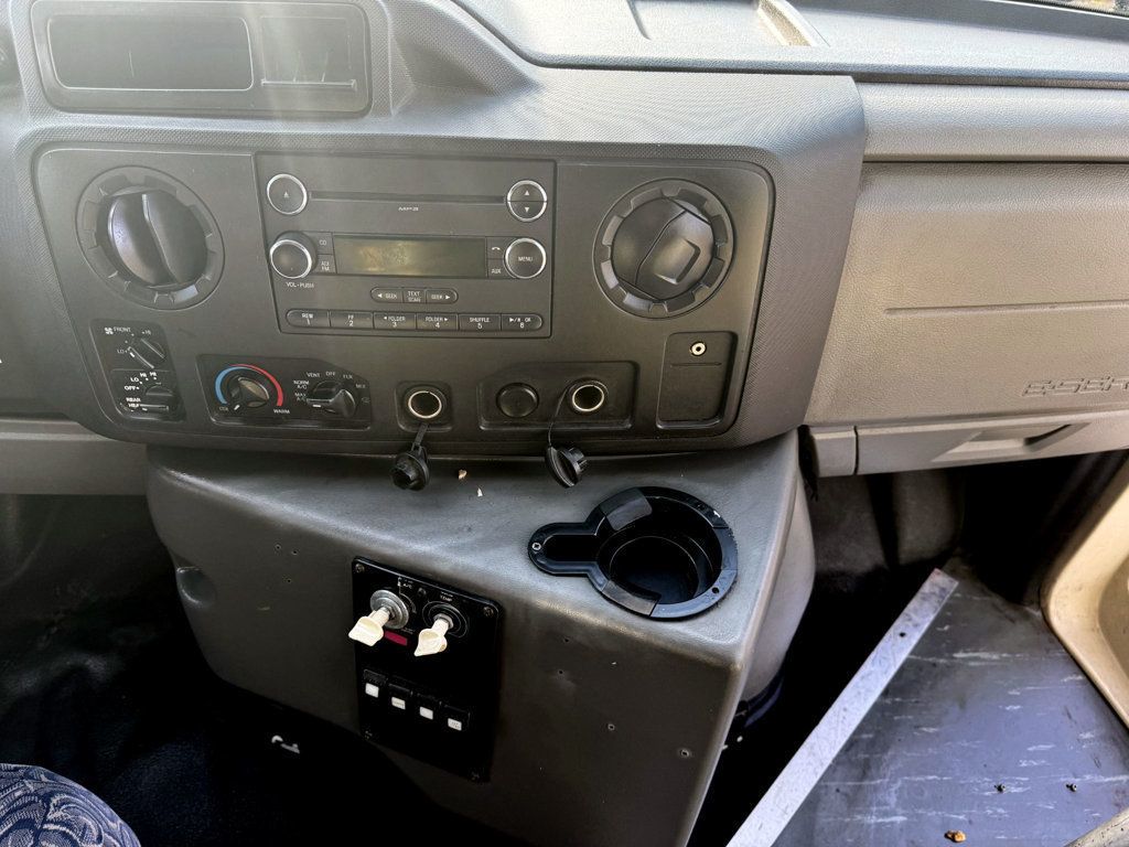 2013 Ford E-450 Shuttle Bus w/Wheelchair Lift For Adults Seniors Church Wheelchair Access Transport - 22618842 - 23