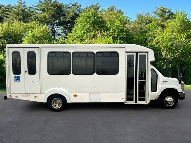 2013 Ford E-450 Wheelchair Shuttle Bus For Group Transport For Adults Seniors Church Medical Transport Handicapped - 22680245 - 11