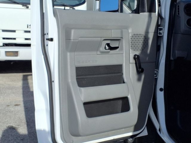 2013 Ford E-Series E-150 Commercial - 23007115 - 15