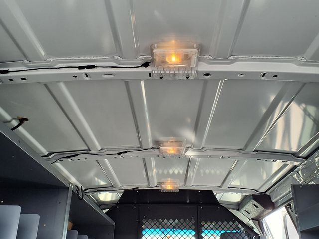 2013 Ford E-Series E-150 Commercial - 23007115 - 22