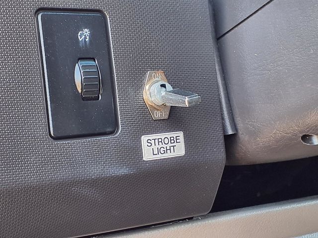 2013 Ford E-Series E-150 Commercial - 23007115 - 29