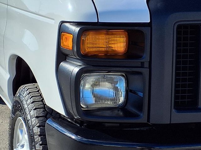 2013 Ford E-Series E-250 Commercial - 22968718 - 1