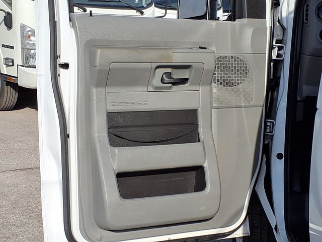 2013 Ford E-Series E-250 Commercial - 22979800 - 13