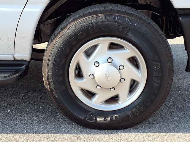 2013 Ford E-Series E-250 Commercial - 22979800 - 32