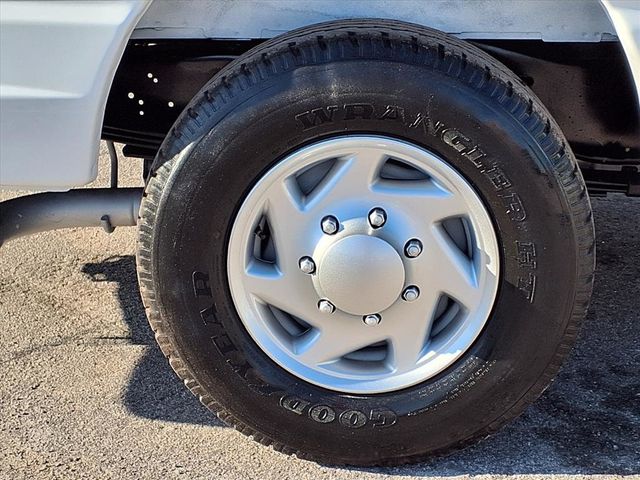 2013 Ford E-Series E-350 SD - 22966853 - 32