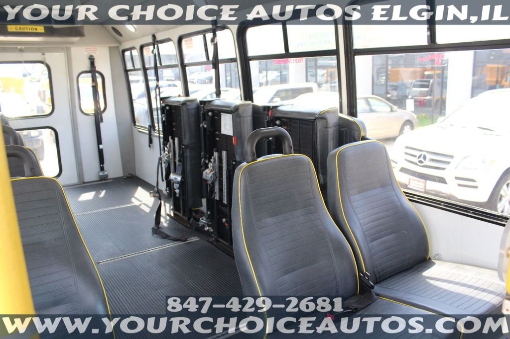 2013 Ford E-Series E 450 SD 2dr Commercial/Cutaway/Chassis 158 176 in. WB - 21921335 - 16