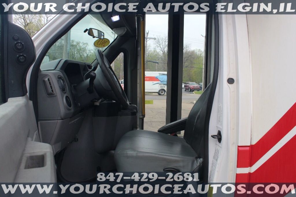2013 Ford E-Series E 450 SD 2dr Commercial/Cutaway/Chassis 158 176 in. WB - 21924100 - 16