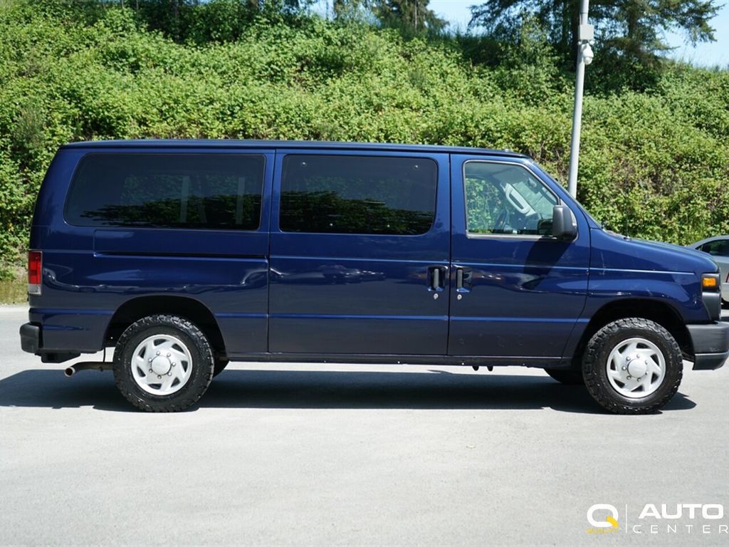 2013 Ford E-150 photo 3