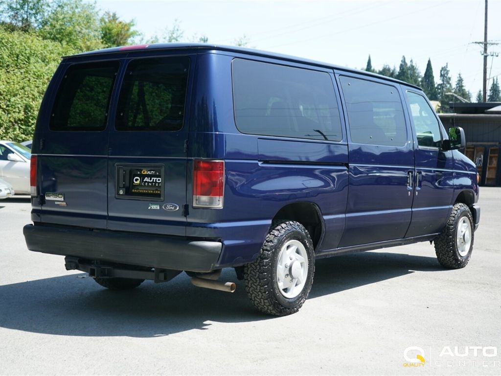 2013 Ford E-150 photo 4