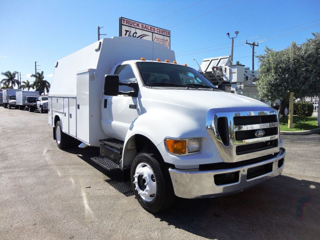 2013 Ford F650 SERVICE TRUCK. 14FT ENCLOSED UTILITY BED - 19564760 - 4