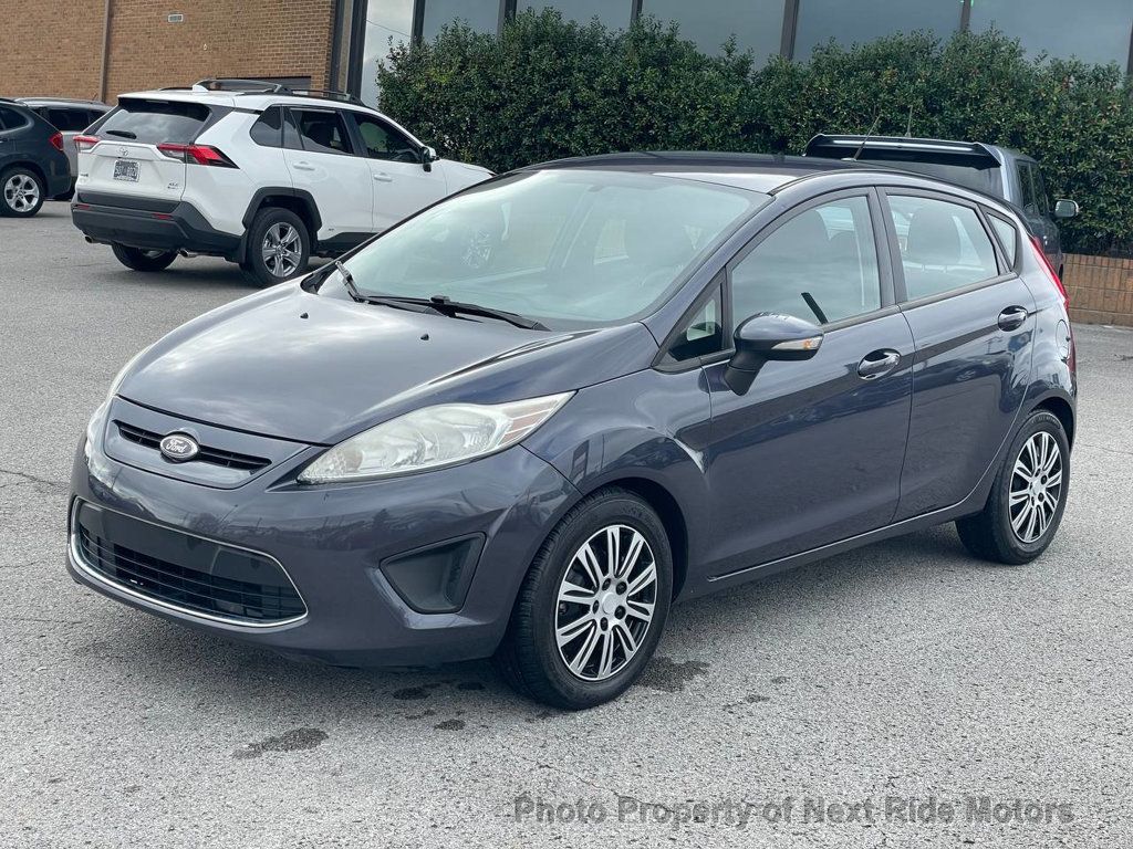 2013 Ford Fiesta SE photo 3